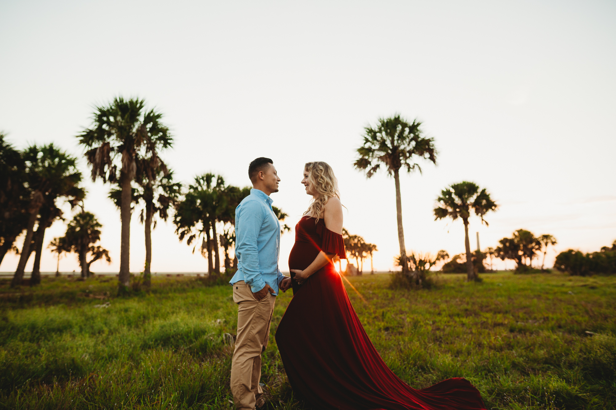 couples maternity photography, couple maternity pictures on the beach in fl 