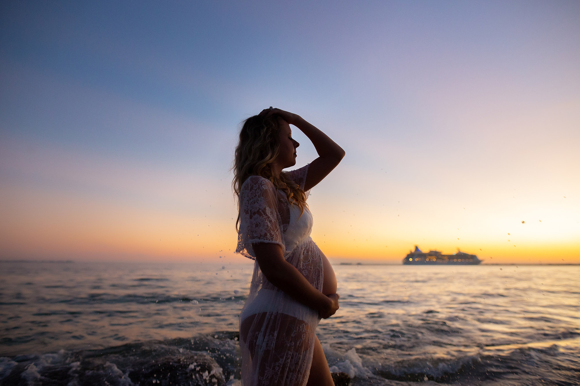 beach sunset photographer, maternity photo session in the water