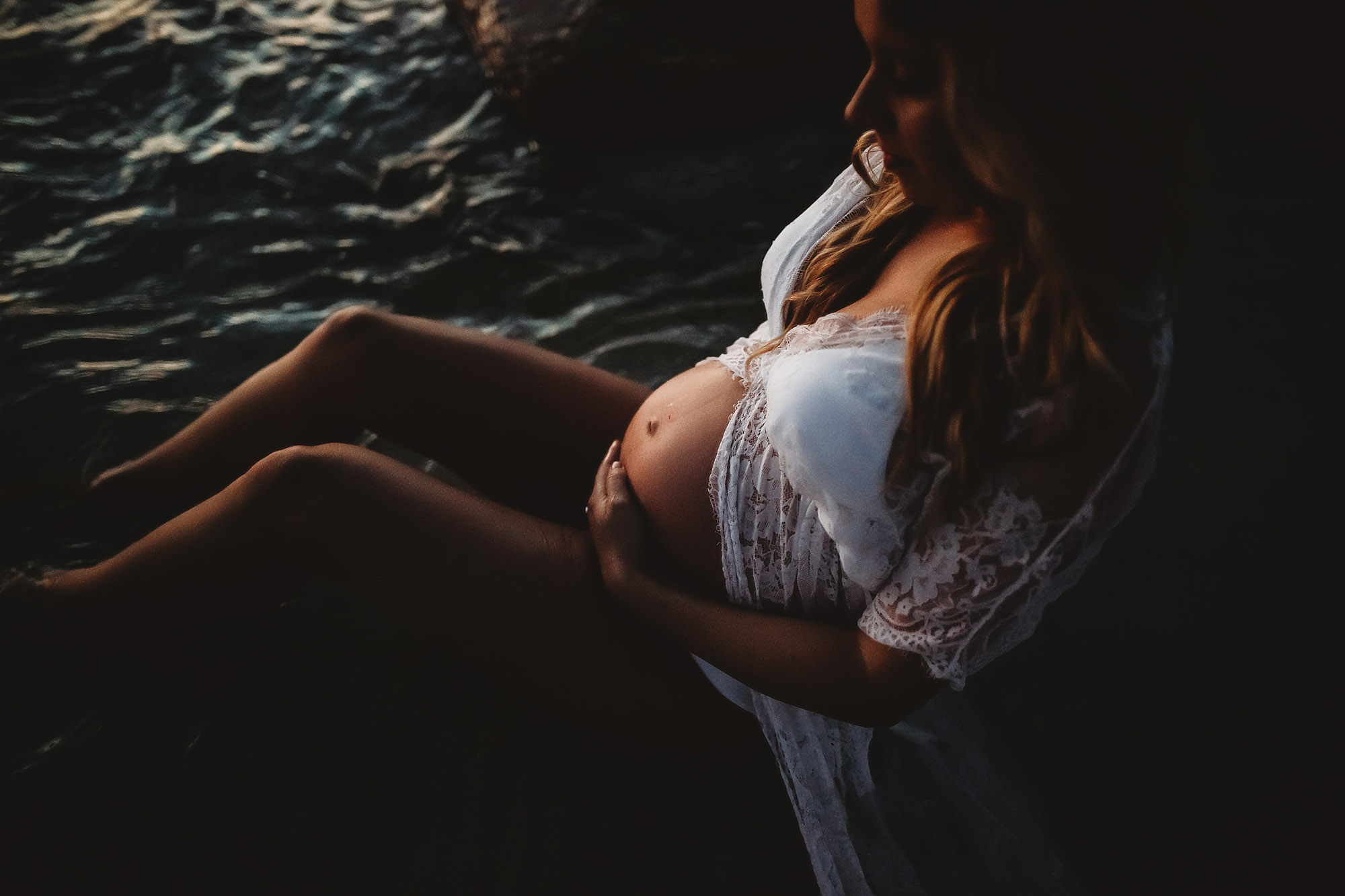 moody maternity photography, pregnancy portrait artist of pinellas county fl 