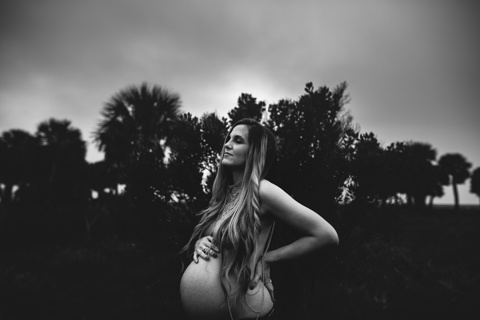 boudoir maternity photo shoot, tampa pregnancy boudoir photographer 