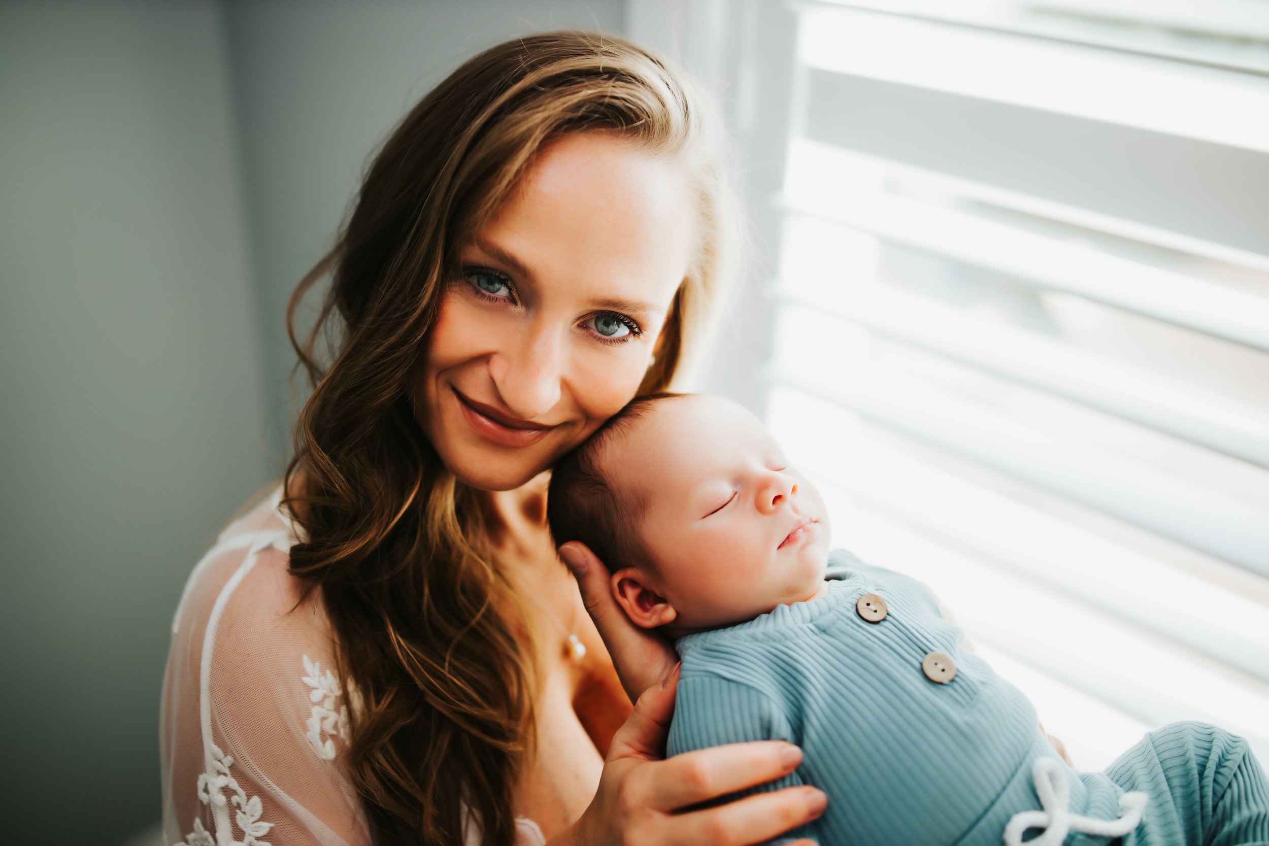 Lifestyle Newborn Photo Shoot at Home, Tampa Baby Photographer 