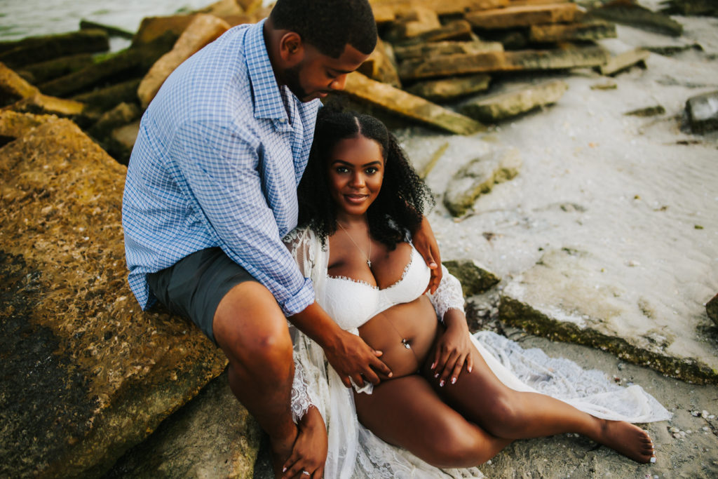 sexy couples pregnancy photo session in tampa fl 
