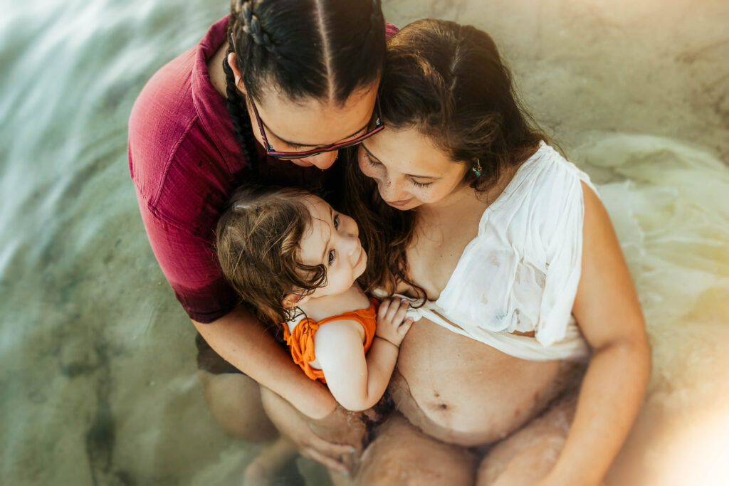 best family maternity session photographer 